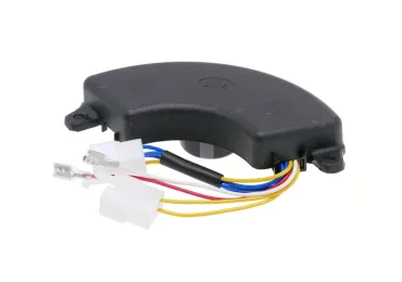 Spannungsregler 3 Phasen AVR 5-6 kW 470 uF 400V für Generatoren